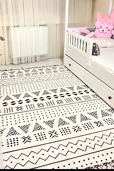 CENTER AVM Beyaz Siyah Halı Çocuk Odası Halısı Makinede Yıkanabilir Kaymaz Ta...