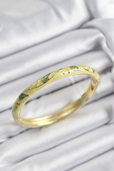 SeyCey.co Mineli Brass Pistachio Green Leaf Motif Gold Color Women's Handcuffs