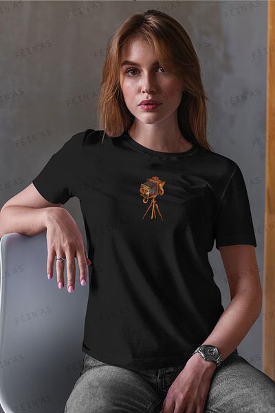 feinas Women's Tshirt - Camera