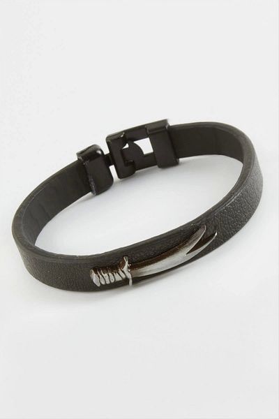 E&E Home Dagger Quality Faux Leather Bracelet
