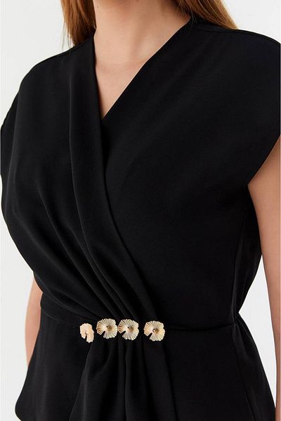 Butik Beyza Button Detailed Double Breasted Collar Stylish Blouse