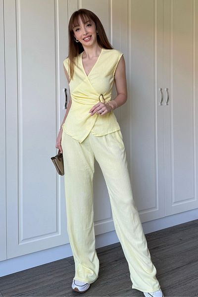 ereskiga Yellow Buckle Double Breasted Collar Suit