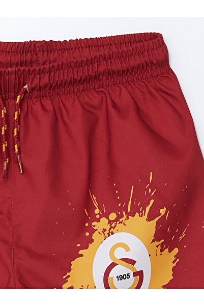 LC Waikiki LCW Kids UV Korumalı Beli Lastikli Galatasaray Baskılı Erkek Çocuk Deniz Şortu
