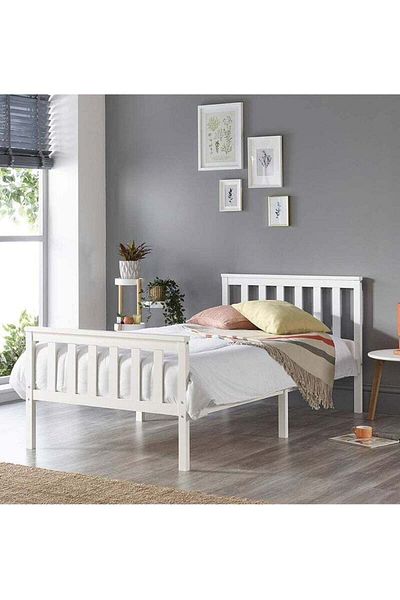 Generic Classic wooden bed with an elegant frame in white practical and durable design 190X90cm