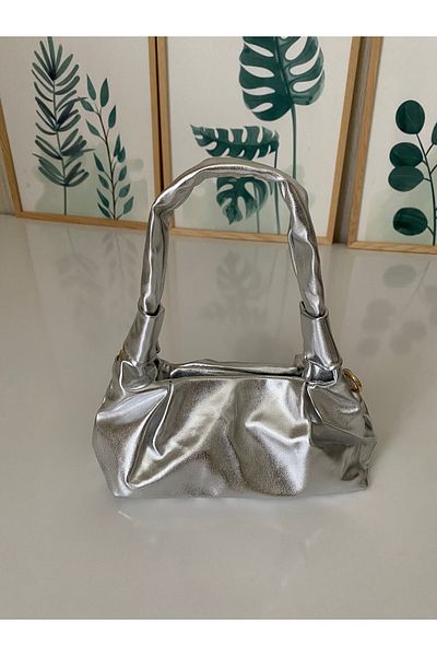Petek Collection Shir Metallic Silver Color Bag with Chain ​​Strap