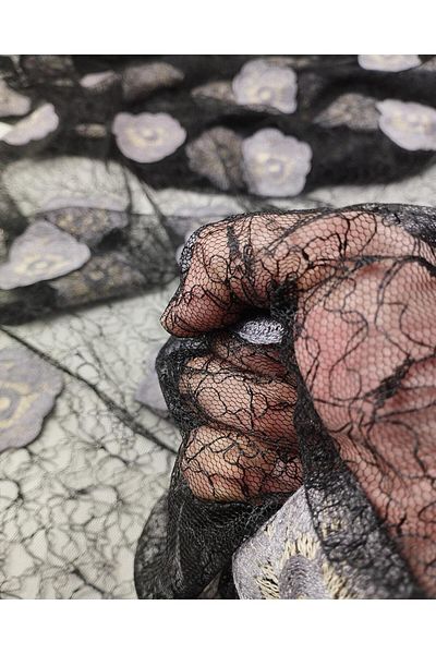 Kumaş Parça Lila Black Floral Embroidered Tulle (Width 140 cm X Length 330 cm)