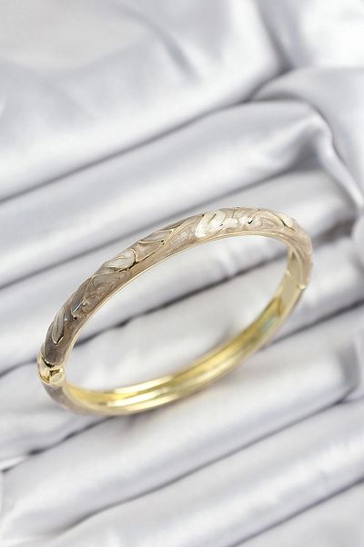 Clariss Mineli Brass Beige Marble Motif Gold Color Women's Handcuffs