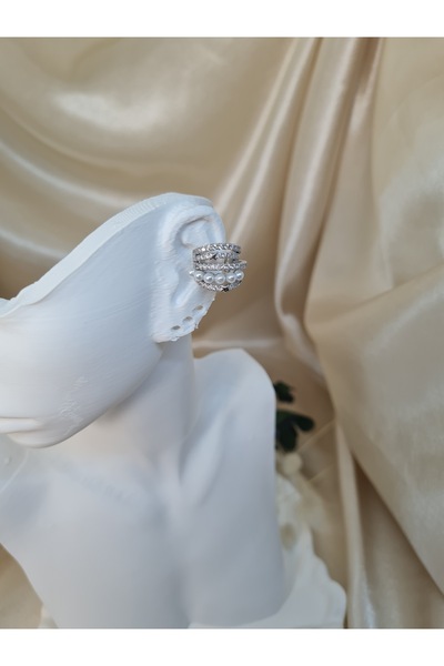 ZEYM Silver Color Earcuff with Stone and Pearl Detail – Stylish Ear Accessory with Clip