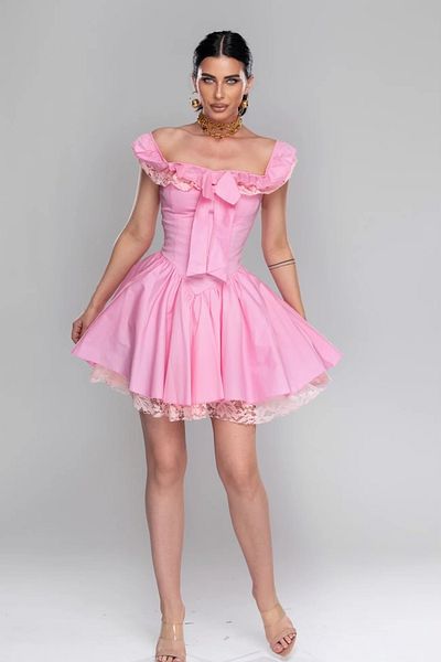 Pretty Dress with ruffle and bow