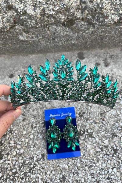 Hobigram Madeline Bridal Set – Green Crown and Three Shuttle Earrings Set, Henna Wedding Accessory