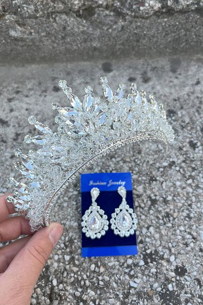 Hobigram Daisy Silver Crown and Drop Shuttle Earrings Set – Sparkling Evening Dress Bridal Set