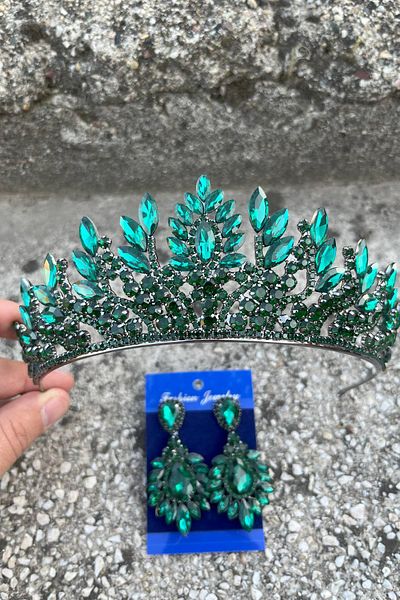 Hobigram Madeline Bridal Set – Green Crown and Wide Shuttle Earrings Set, Henna Wedding Accessory