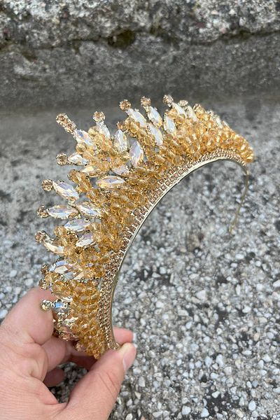 Hobigram Daisy Stone Bridal Tiara – Gold Henna Wedding Crown Model, Shiny Hair Accessory