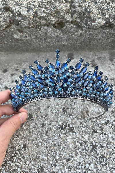 Hobigram Daisy Stone Bridal Tiara – Navy Blue Henna Wedding Crown Model, Hair Accessory