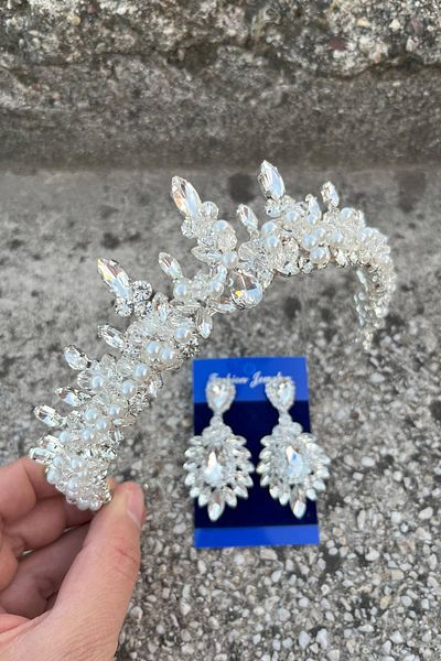 Hobigram Thalia Crown Wide Shuttle Earrings Set Silver – Bridal Henna Sparkling Evening Dress Accessory with Stones for Wedding