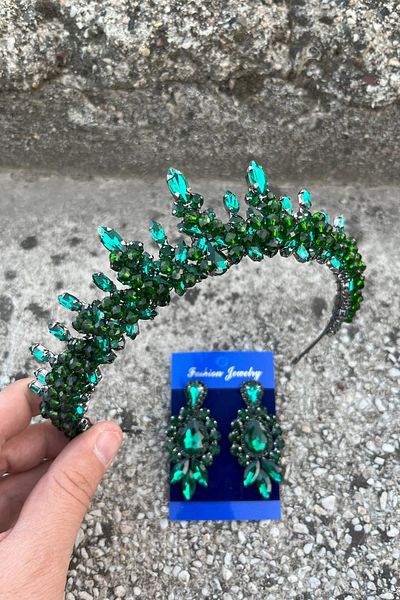 Hobigram Thalia Crown Three Shuttle Earrings Set Green – Sparkling Evening Dress Accessory with Stones for Bridal Henna Wedding