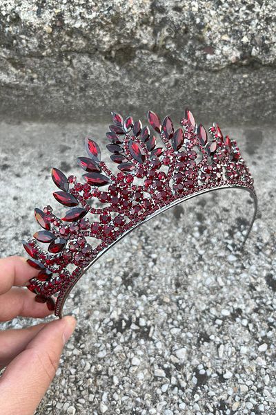 Hobigram Madeline Burgundy Evening Dress Crown – Wedding Henna Engagement Crown with Stones, Bridal Accessory Model