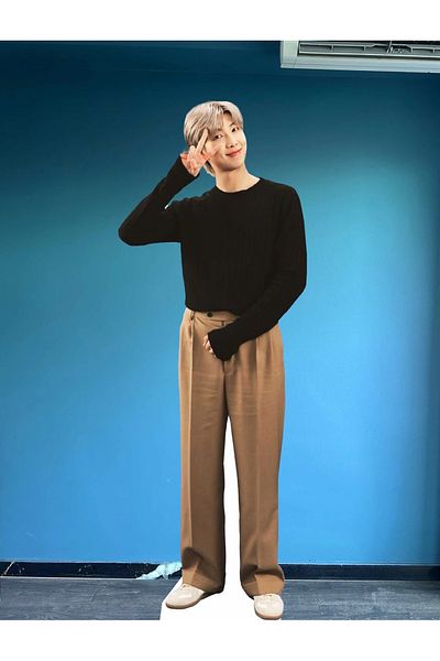 dakik reklam Bts Kim Nam-Joon Model Full Size Model with Feet Bts Rm