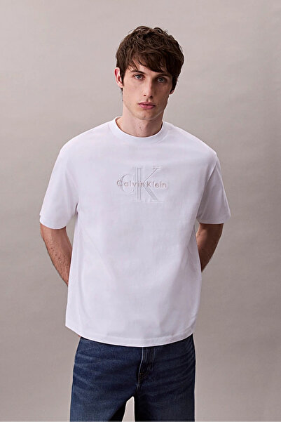 Calvin Klein Erkek Relaxed Fit Eteği Asimetrik Kesim Logolu T-Shirt - Beyaz