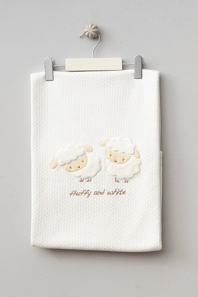 Bebitof Cute Lamb Patterned Cotton Double Layer 90X90 cm Quilted Baby Blanket