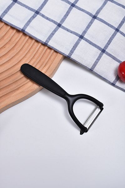 Vadi Ergonomic Vegetable Fruit Peeler with Stainless Steel Blade