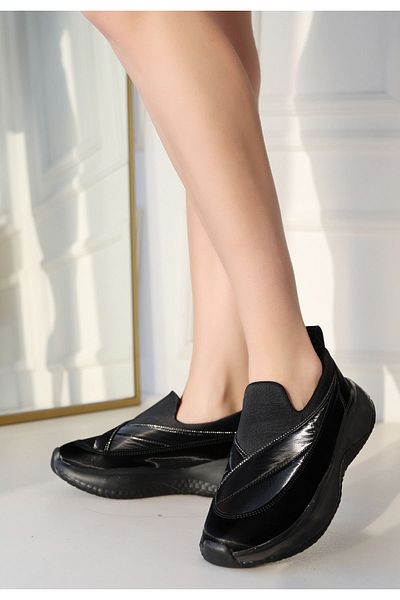 CONAHOME Meoli Black Parachute Black Sole Sneakers
