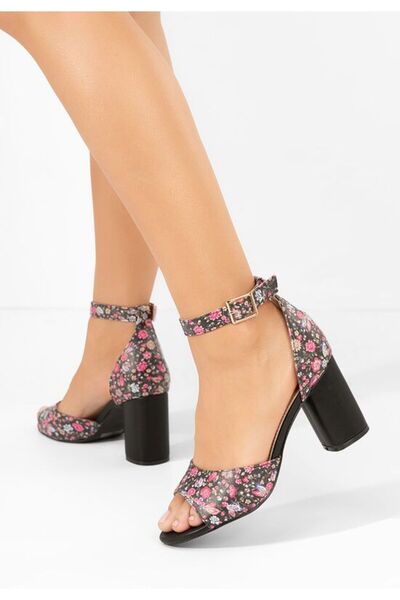 B T Shoes Sandale Moreira negre cu aspect gros