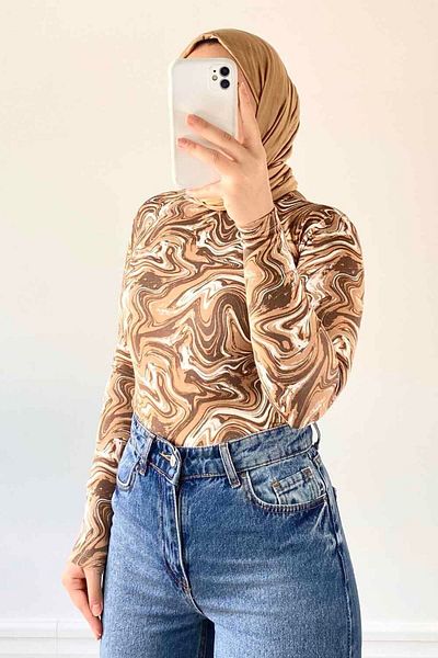 lamelif Σώμα με μοτίβο μαρμάρου Crew Neck Body Karemel