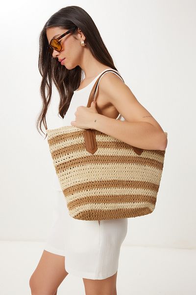 Lovelyİstanbul Contrast Transitional Straw Shoulder Bag