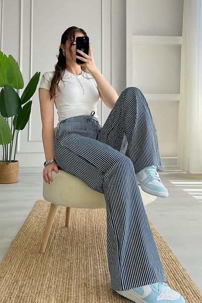 Elysira Women's Tie-Up High Waist Striped Palazzo Pants