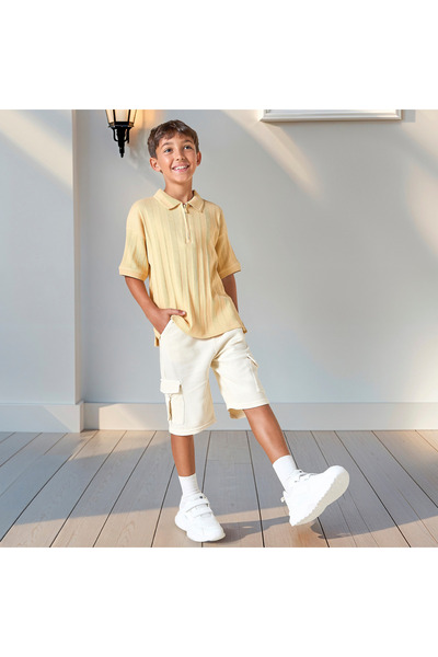 Juniors Textured Polo T-Shirt with Short Sleeves and Zip Closure