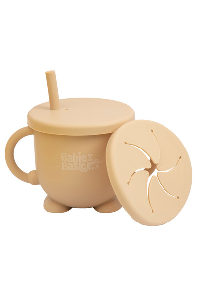 Babies Basic كوب سيليكون متعدد الاستخدامات 2 في 1 من بيبيز بيسيك مع شفاطة أو غطاء للوجبات الخفيفة - بيج