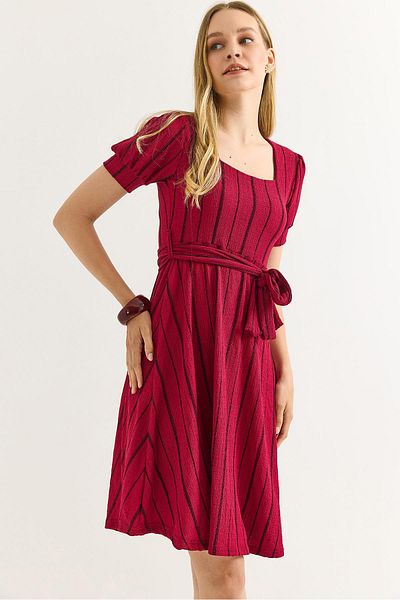 Raneel Kazançlı Alışveriş Square Collar Wrinkle Fabric Midi Length Belted Burgundy Dress