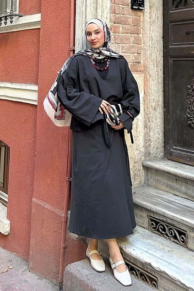 Ceylan Otantik Black Organic Linen Wrap Skirt & V-Neck Blouse Set