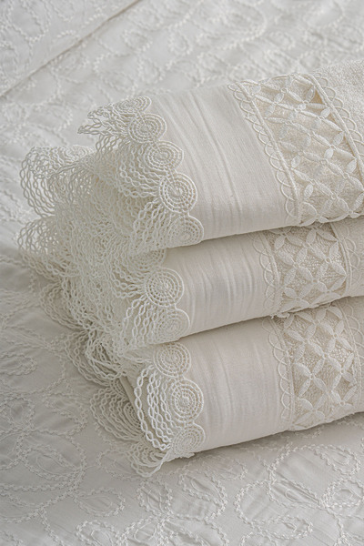 Nazik Home Queen Вишитий рушник для обличчя (50 x 90 см)