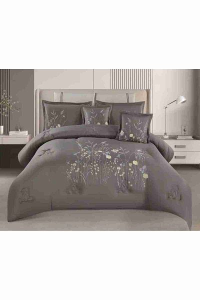 XI DUO A luxurious embroidered royal double bedspread to give you beauty and elegance to your room, made of microfiber, size 240*260 cm