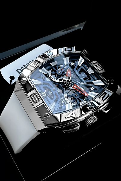 Daniel Klein Exclusive Rectangle Men Wristwatch Waterproof White Color Silicone Cord Gift Wristband Dke2139C1