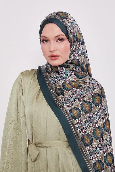 Levidor Reflection Pattern Indian Silk Shawl