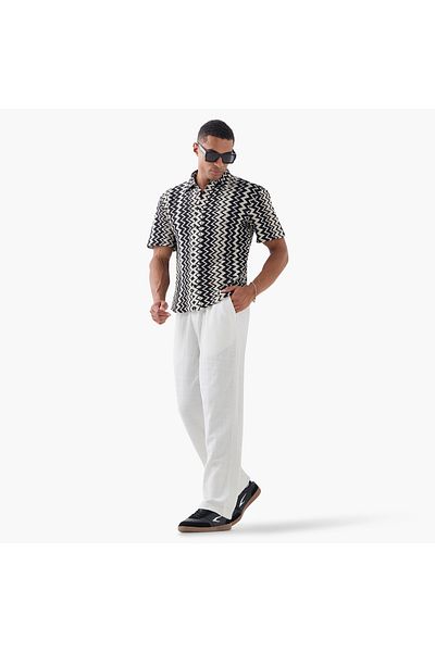 Iconic Regular Fit Textured Trousers with Pockets