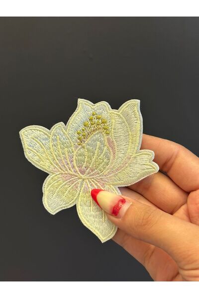Gönülden Tasarım ARMĂ DE FLORI DE LOTUS PE FIER 9X9 CM