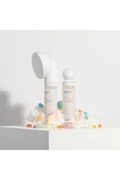 SHIFT Shift filter with holiday scent for water purification with vitamin C and refreshing skin and hair care. Suitable for regular showers.