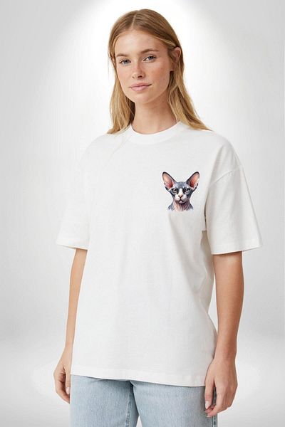 Angemiel Sphinx Cat with Mysterious Expression White Oversize Women Men Front Minimal Printed T-Shirt