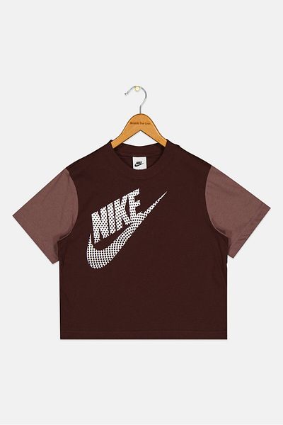 Nike Kids Boy Sportswear Fit Short Sleeves Outdoor T-Shirt, Multicolor