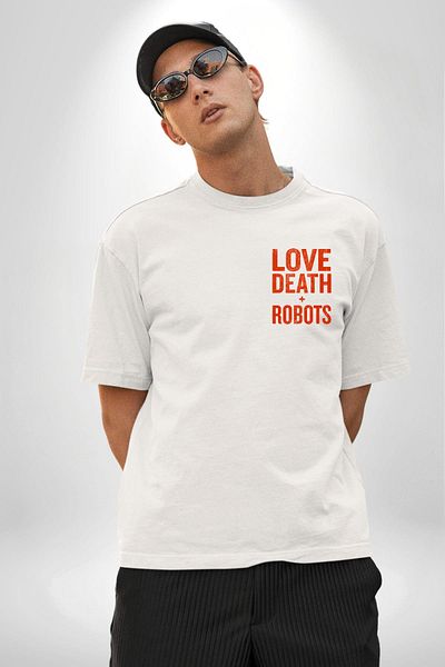 Angemiel تي شيرت Love, Death & Robots أبيض كبير الحجم للنساء والرجال مطبوع من الأمام