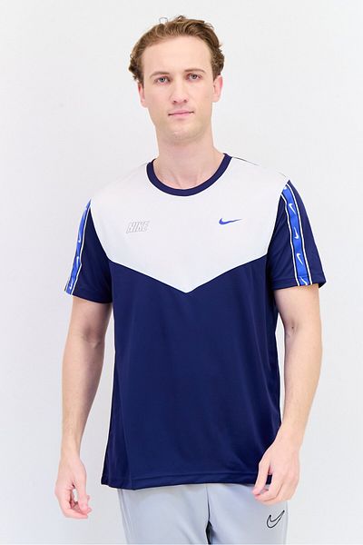 Nike Men Sportswear Fit Short Sleeve Outdoor T-Shirt, Multicolor