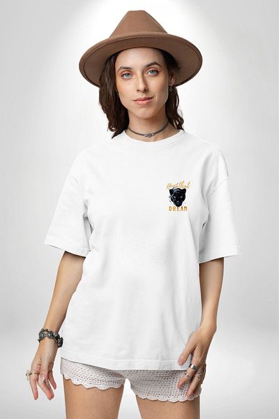 Angemiel Run after Your Dream Printed White Panther White Oversize Women's Men's Front Minimal Printed T-Shirt