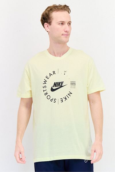 Nike Men Dri-Fit Short Sleeve Outdoor T-shirt, Yellow