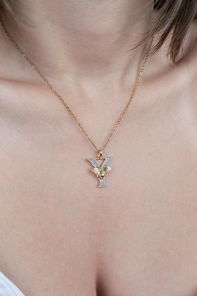 Jack Ferrero Luxury Steel/Not Darkening /Women's Letter Necklace
