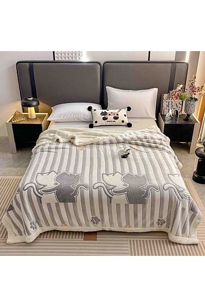 FIONNA.RO Cocolino Blanket With White Fur 200x230cm - Loving Kittens