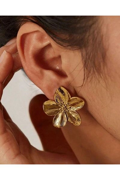 SE Jewellery Collection Selin Ersoy Women's Gold Colored Single Flower Shaped Nail Earrings – Shiny and Elegant Design